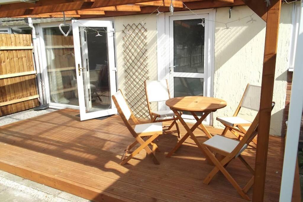 Villa Berwicks House - Nec & Airport - Stylish 3-Bed House With Garden à Birmingham Extérieur photo